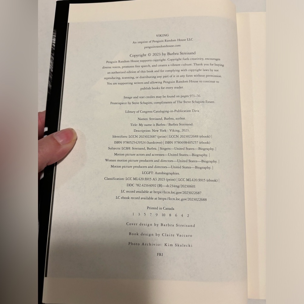 Barbra Streisand Memoir, printed 2023 - Picture 4 of 6